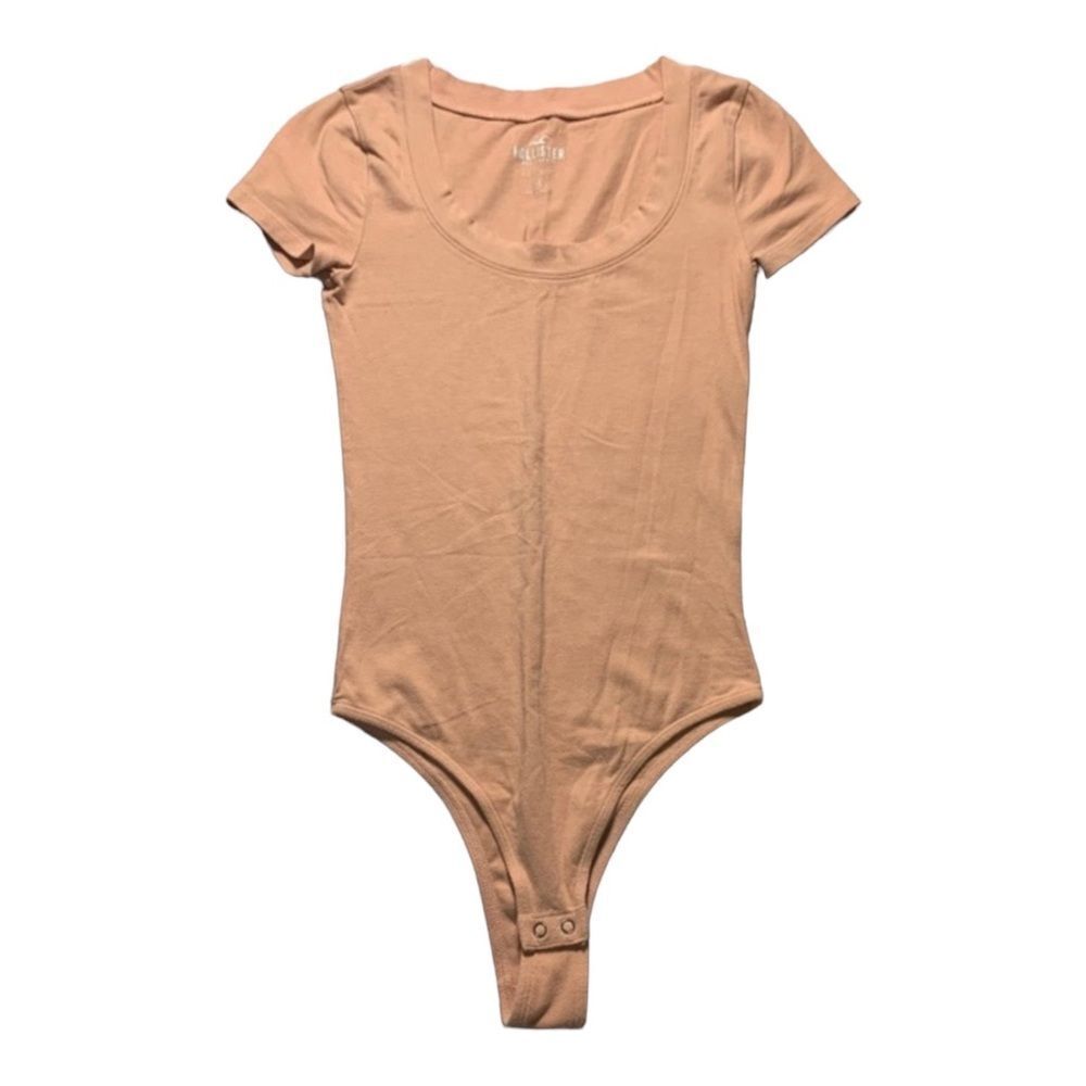 HOLLISTER Short Sleeve Scoop-neck Bodysuit